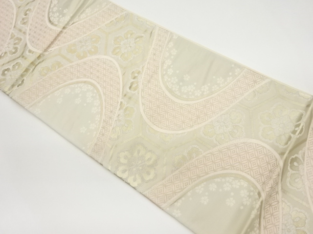 曲線に華紋・桜・古典柄模様織出し袋帯